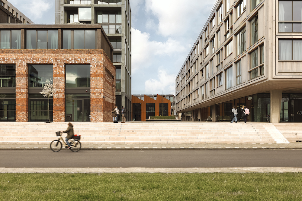 ‘Small Girl’ Building - beyond Republica Campus